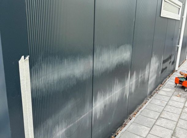 Herstel sandwichpanelen woonunit Leeuwarden