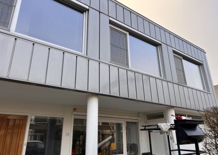 Herstel gevelplaten woning Rotterdam