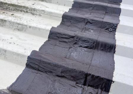 Daknaad afgedicht met liquid rubber in Veenendaal