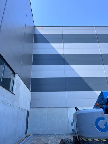 Kleurverschil metallic panelen hersteld in Deventer