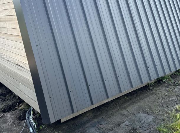 Dak van loftwoning na herstel in Joure