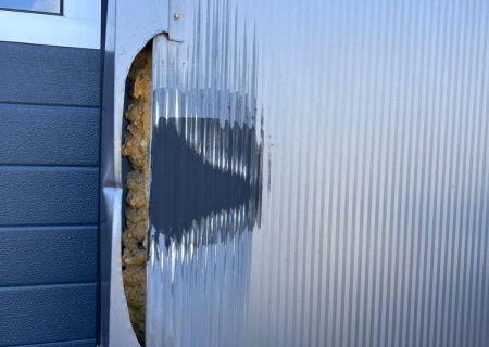 Herstel aanrijdschade sandwichpanelen Tholen