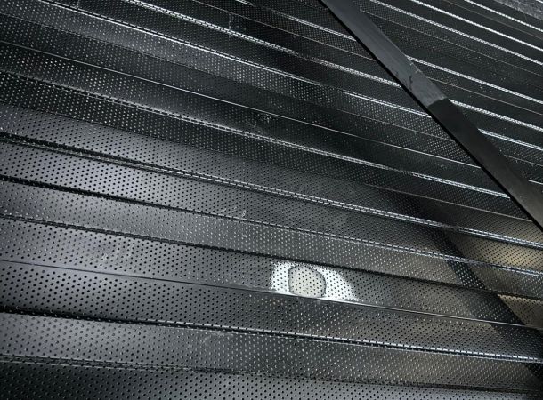 Detail van vervormd binnendoospaneel in hal Barneveld