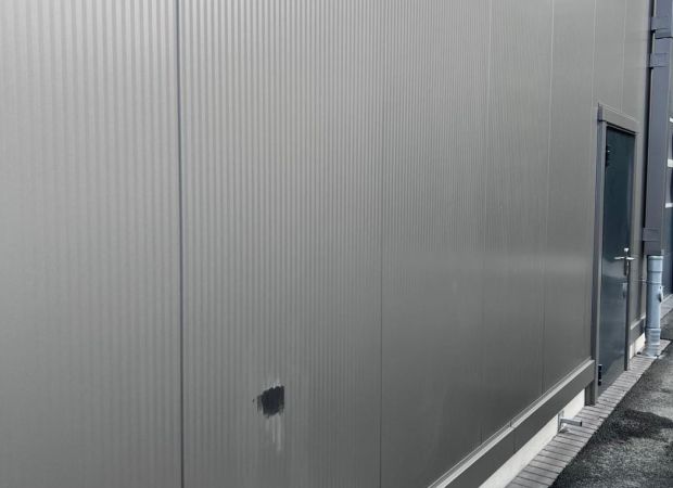 Herstel sandwichpanelen bedrijfspand Essen