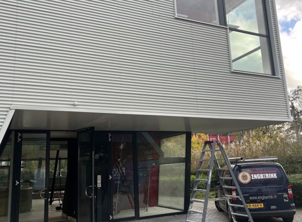 Toren binnenzijde overspoten