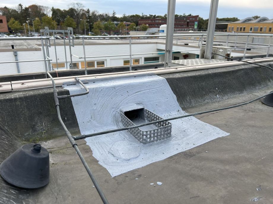 Vloeibare dakbedekking aangebracht door Voortman Coating en Onderhoud