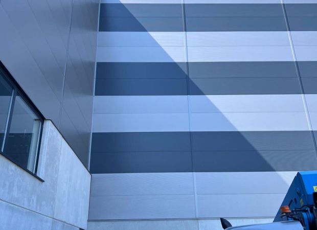 Kleurverschil metallic panelen hersteld in Deventer