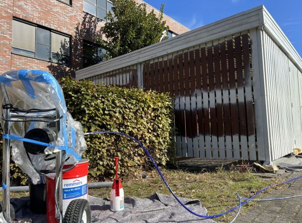 Toren met nieuwe metallic coating