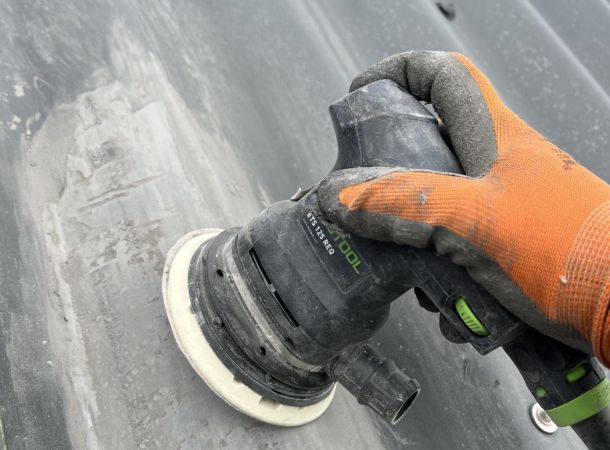 Vloeibare dakcoating, dakcoating, dak lek, dak repareren, liquid rubber, Remmers Pureactive, Siliconen coatings, dak overspuiten, lekkage goot verhelpen, lekkage tussengoot herstellen schade aan Hardeman panelen,schade aan arcelor Mittal panelen, aanrijdschade pand, schade aan paneel, aanhangerschade, schade door gaatjes reclame, gaatjes in beplating repareren, fassade schade, schade koelcellen, schade sectionaalpoort repareren,reparatie buitenwand, schadegeval aan deuren, schadegeval aan beplating,kleurstiften Kingspan, kleurstiften Falk, kleurstifen SAB, schade dakpaneel, schade dakelementen, kraasen op gevelelementen, herstel dak of gevelelementen, vervangen van dakelementen, vervangen van gevelelementen,schade Joris Ide panele, schade Kingspan panelen, schade Rex panelen, fassadenreperatur aanrijdingsschade geisoleerde sandwichelementen, opknappen van bedrijfsgebouw.schade aan isocab panelen, schade aan koelceldeuren, schade op druipluist, krassen aluminium vensterbank, deuken in aluminium boei, panel repair,schades in poedercoat lakken, hestel van geveldelen, herstel van zetwerkprofielen, herstel van deuken in wanden, herstel van aluminium puien en deuren, overspuiten bedrijfsdeuren, overspuiten loopdeuren, schilderen beplating, schilderen dakbeplating, schilderen gevel bedrijfshal, overspuiten dakbedekking, overspuiten lichtstraat, woning laten overschilderen, woning wit maken, dakpaneen overspuiten, dakpannen schilderen, inbraak schade winkel, overschilderen bedrijfspand, schadeherstel VVE, schade aan, advies schadeherstel, advies schade aan isopanelen, schade aan geisoleerde panelen, schade aan sandwichpaneel, schadeherstel bedrijfspand, schade sandwichplaten, opkuisen gevels bedrijfspand, verzorgen van lakstiften in kleur beplating, Schade aan alu kozijnen, schade aan bedrijfsdeur, deuk in bedrijfsdeur, kras op paneel Kingspan, kras op geisoleerd paneel, krassen op dakbeplating, verkleuring gevelpanelen, loslatende delen plastisol, schadeherstel aan isopanelen, repareren deuk sandwichpaneel, herstel van sandwichpaneel, vervangen van isopanelen, vervangen van zetwerken, vervangen van zetwerken, vervangen van deurlijsten beplating, deuk aan plaatwerk, vervangen van dakplaten, herstel plaatwerk gevel, uitdeuken sandwichpanelen, bobbels in panelen, schade aan Kingspan panelen, schade aan Joris Ide panelen, schade gevelbeplating, aanrijdingsschade,Schlagwörter Hardeman-Plattenschaden, arcelor Mittal-Plattenschaden, Kollisionsschaden Gebäude, Plattenschaden, Anhängerschaden, Reklamelochschaden, Blechlöcher reparieren, Fassadenschaden, Kühlhausschaden, Sektionaltorschaden reparieren, Außenwand reparieren, Schadensfall an Türen, Schadensfall an Fassaden, Kingspan Farbmarker, Falk Farbmarker, SAB Farbmarker, Dachplattenschaden, Dachelementschaden, Kratzer an Fassadenelementen, Dach- oder Fassadenelementreparatur, Austausch von Dachelementen, Austausch von Fassadenelementen, Schäden an Joris Ide-Platten, Schäden an Kingspan-Platten, Schäden an Rex-Platten, Reparatur von Sandwichelementen an isolierten Fassaden,Einbruchspuren,Kratzer,Dellen,Reparaturlackierungen von: Fassadenelementen, Fenstern, Türen, Zaunanlagen, Toren, Treppen, Geländern u.v.m aber auch Umlackierungenoder farbliche AngleichungenSanierung von Geschäftsgebäuden,Reparatur / Sanierung von Fassaden-ISO-Paneelen.Schäden an Isocab-Platten, Schäden an Kühlhaustüren, Schäden an heruntertropfenden Flusen, Kratzer auf der Aluminium-Fensterbank, Dellen in der Aluminiumboje, Platte Reparatur, Schäden an Pulverbeschichtungsfarben, Reparatur von Fassadenteilen, Reparatur von Kehlprofilen, Reparatur von Dellen in Wänden, Restaurierung von Aluminiumfassaden u Türen, Firmentüren neu lackieren, Schlupftüren neu streichen, Verkleidung streichen, Dachverkleidung streichen, Fassade der Geschäftshalle streichen, Dacheindeckung neu streichen, Dachfenster neu streichen, Haus neu streichen, Haus bleichen, Dachziegel neu streichen, Dachziegel streichen, Werkstatt für Einbruchdiebstahl, Geschäft neu streichen Gebäudeschadenbeseitigung VVE, Schadensanierung, Schadensanierung Beratung, Beratung Schaden an Isopaneelen, Schaden an Isolierpaneelen, Baulackierung, Schaden an Sandwichpaneel, Schadensanierung Geschäftsräume, Fassaden doktor, Schaden Sandwichplatten, Reinigung der Fassaden von Geschäftsräumen, Pflege von Lackstiften Farbbeschichtung, Beschädigung von Aluminiumfensterrahmen, Beschädigung von Firmentür, Delle in Firmentür, Kratzer auf Kingspan-Platte, Kratzer auf Isolierplatte, Kratzer auf Dachverkleidung, Verfärbung von Fassadenplatten, Abblättern von Plastisolteilen, Schadensreparatur an Isoplatten, Reparatur Ausbeulen von Sandwichpaneelen, Reparatur von Sandwichpaneelen, Austausch von Isopaneelen, Austausch von Abdeckblechen, Austausch von Abdeckblechen, Austausch von verkleideten Türrahmen Dellen im Blech, Austausch von Dachblechen, Reparatur von Blechfassaden, Ausbeulen von Sandwichplatten, Beulen in Platten, Beschädigung von Kingspan-Platten, Beschädigung von Joris Ide-Platten, Beschädigung von Seitenverkleidungen, Kollisionsschäden,Palabras clave daños en paneles Hardeman, daños en paneles de Arcelor Mittal, daños por colisión en edificios, daños en paneles, daños en remolques, daños por agujeros publicitarios, reparación de agujeros en revestimientos, daños en fachadas, daños en cámaras frigoríficas, reparación de daños en puertas seccionales, reparación de paredes exteriores, caso de daños en puertas, caso de daños en revestimientos, marcadores de color Kingspan, marcadores de color Falk, damage to arcelor Mittal panels, collision damage building, damage to panel, trailer damage, damage due to advertising holes, repair holes in plating, facade damage, damage cold stores, repair sectional door damage, repair outer wall, damage case to doors, damage case to plating, Kingspan color markers, Falk color markers, SAB color markers, roof panel damage, roof elements damage, scratches on facade elements, roof or facade elements repair, replacement of roof elements, facade elements damage, Joris Ide panele, damage Kingspan panels, Rex panels damage, insulated facade repair sandwich elements, refurbishing commercial building. damage to isocab panels, damage to cold store doors, damage to dripping fluff, scratches on aluminum windowsill, dents in aluminum buoy, panel repair, damage in powder coat paints, repair of facade parts, repair of flashing profiles, repair of dents in walls, restoration of aluminum facades and doors, refinishing company doors, repainting wicket doors, painting cladding, painting roof cladding, painting facade of business hall, repainting roof covering, repainting rooflight, repainting house, making house white, repainting roof tiles, painting roof tiles, burglary damage shop, repainting business premises, damage repair VVE, damage to , damage repair advice, advice damage to iso panels, damage to insulated panels, damage to sandwich panel, damage repair business premises, damage sandwich plates, cleaning facades of business premises, taking care of paint sticks in color plating, damage to aluminum window frames, damage to company door, dent in company door, scratch on Kingspan panel, scratch on insulated panel, scratches on roof cladding, discoloration of facade panels, peeling plastisol parts, damage repair to iso panels, repair of dent sandwich panel, repair of sandwich panel, replacement of iso panels, replacement of flashings, replacement of flashings, replacement of clad door frames ing, dent in sheet metal, replacement of roof sheets, repair sheet metal facade, dent out sandwich panels, bumps in panels, damage to Kingspan panels, damage to Joris Ide panels, damage siding, collision damage,