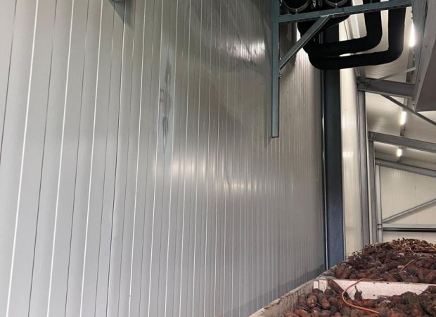 Herstel koelcelpanelen bewaarloods Dronten