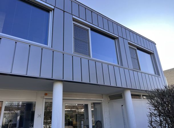 Perfecte kleurmatch van gevelbeplating