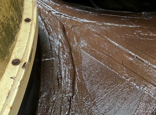 Detail van UV-bestendige coating bij silo