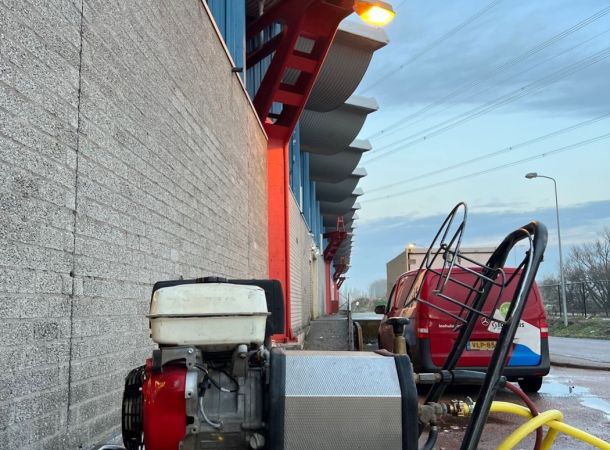 herstelde stalen overstekken met beschermende coating