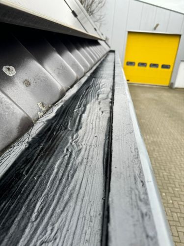 Zinken goten behandeld en gecoat in Rijssen