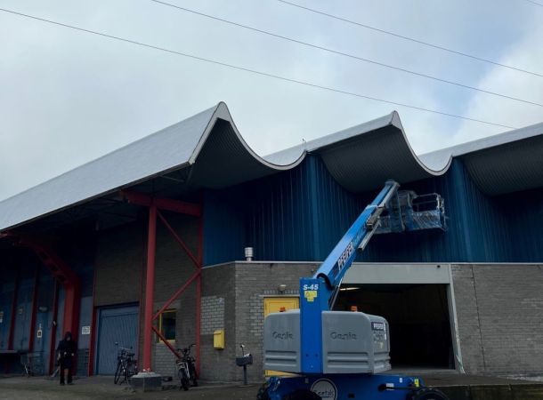 gecorrodeerde overstekken in Muiden