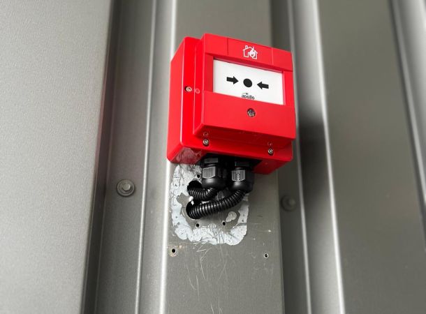 Boorgat in damwandprofiel vóór herstel