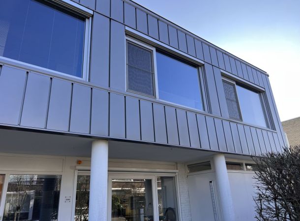 Perfecte kleurmatch van gevelbeplating