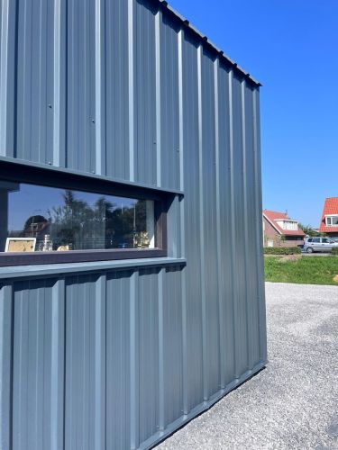 Schadeherstel Falk TR sandwichpanelen Hoofddorp