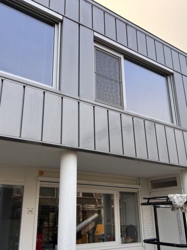 Herstel gevelplaten woning Rotterdam