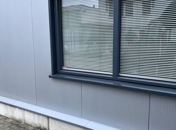 Herstelde sandwichpanelen met egale afwerking in Dronten