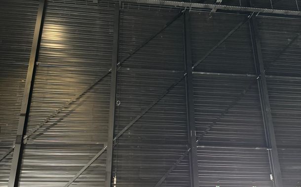 Herstel geperforeerde binnendozen hal Barneveld