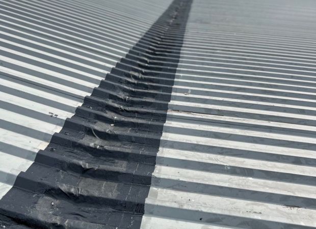 Waterdicht maken van dak in Zuidland